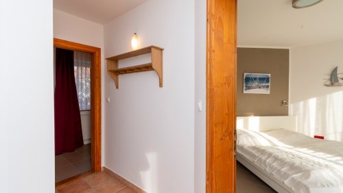 (AAA) Solides, helles Apartmenthaus in sehr guter Lage (33772-2)