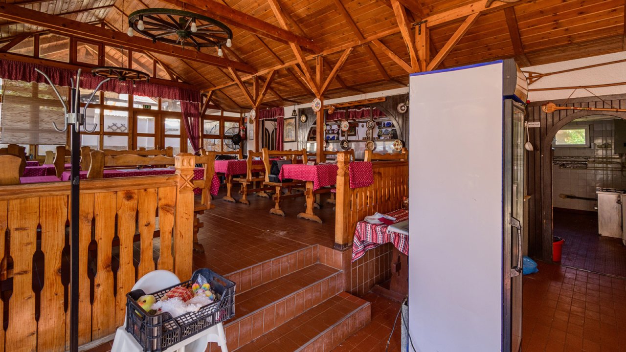 (ABA) Gaststätte / Restaurant mit Betreiberwohnung (33829)