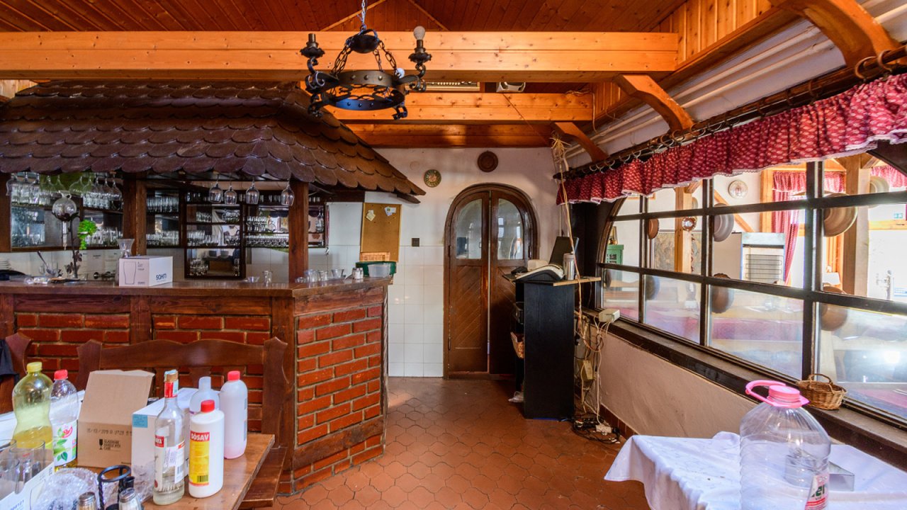(ABA) Gaststätte / Restaurant mit Betreiberwohnung (33829)