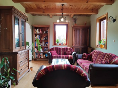 (AAA) Gepflegtes Familienhaus mit Panoramablick Nähe Österreich (RV024)