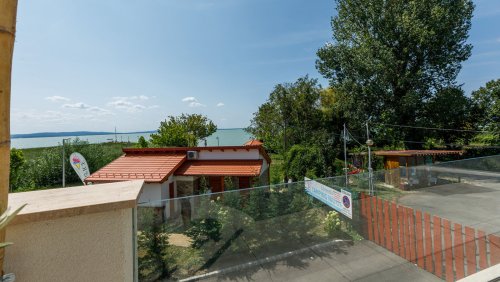 (AAA) Hochwertiges Objekt (Gewerbe od. Privat) direkt am Balaton (44085)