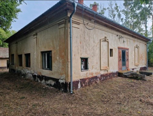 (ACA) Altes Schulhaus im Jugendstil mit viel Potential (ROG08)
