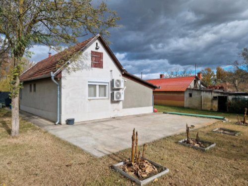 (ABA) Teilrenovierter Bauernhof in Südungarn (ROG12)