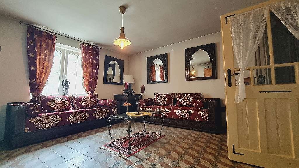 Großer Pferdehof mit Haupthaus & 3 Gäste-Apartments (WH0220-3)