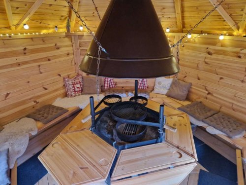 (AAA) Ein tolles renoviertes Landhaus mit großem Grund in ruhiger Lage (ROG03)