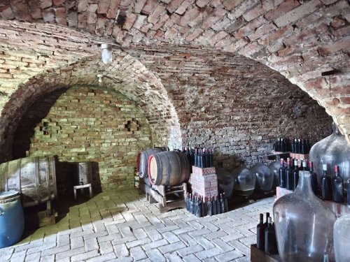 (AAA) Ein tolle Gelegenheit für Eigenbrödler: Bauernhaus in der Nähe von Kiskunhalas (ROG01)