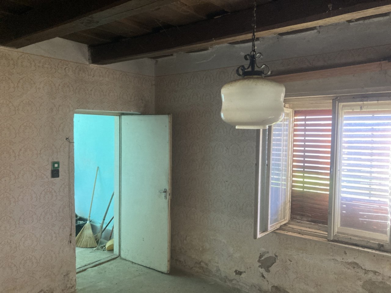 (ACA) Renovierungsbedürftiges Haus mit großem Grundstück &amp; Scheune (IMM529)