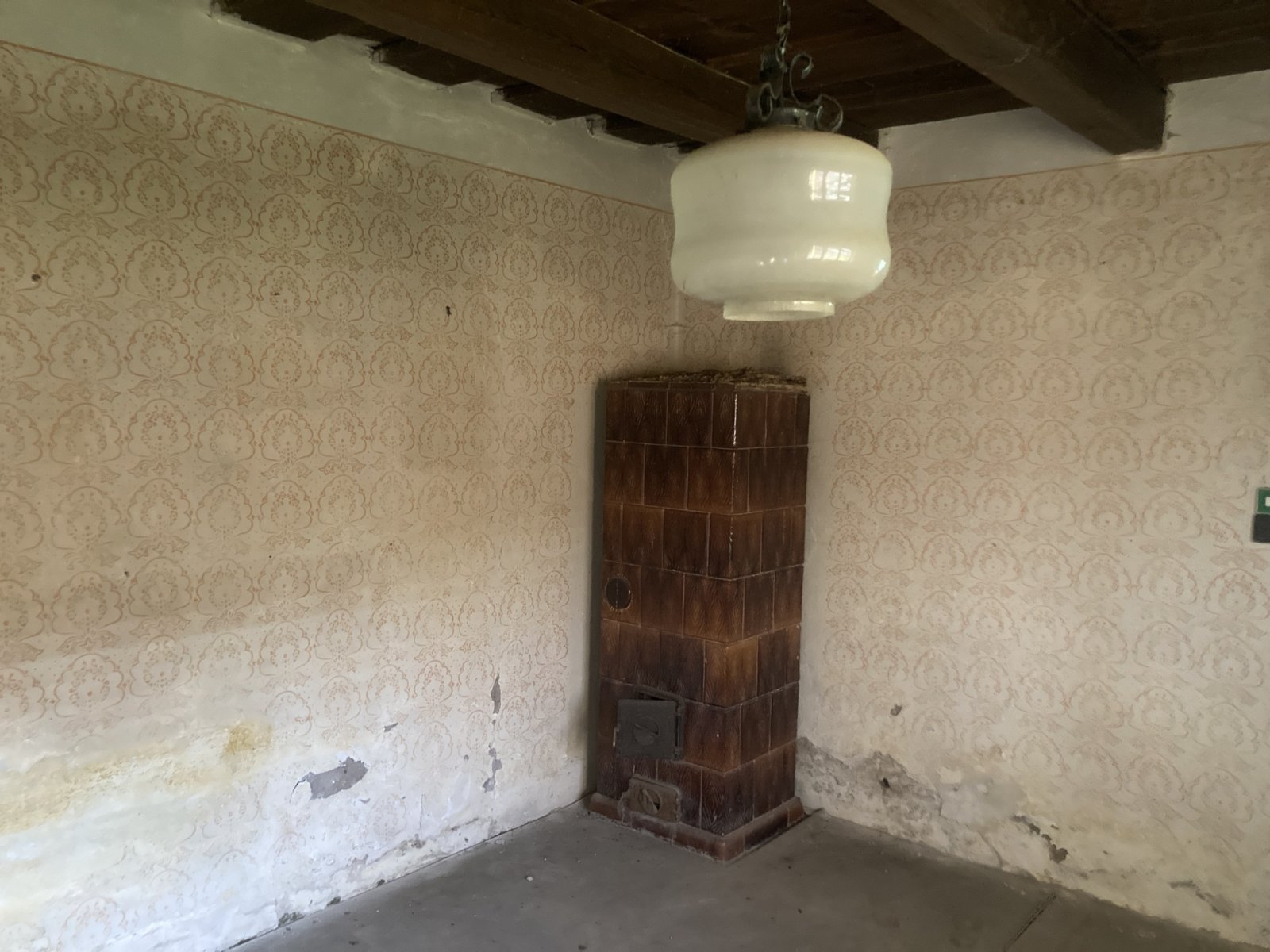 (ACA) Renovierungsbedürftiges Haus mit großem Grundstück & Scheune (IMM529)
