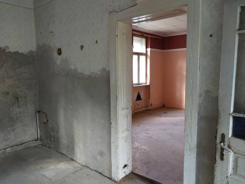 (ACA) Renovierungsbedürftiges Herrenhaus mit viel Potential (BKM09)