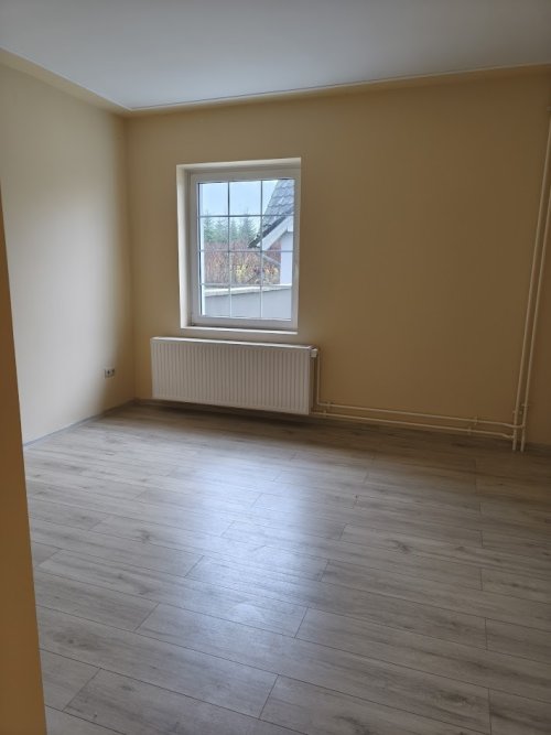 (AAA) Großes gepflegtes Familienhaus / Pension / Wohngemeinschaft (KK038)
