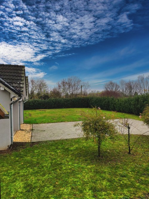 (AAA) Großes gepflegtes Familienhaus / Pension / Wohngemeinschaft (KK038)