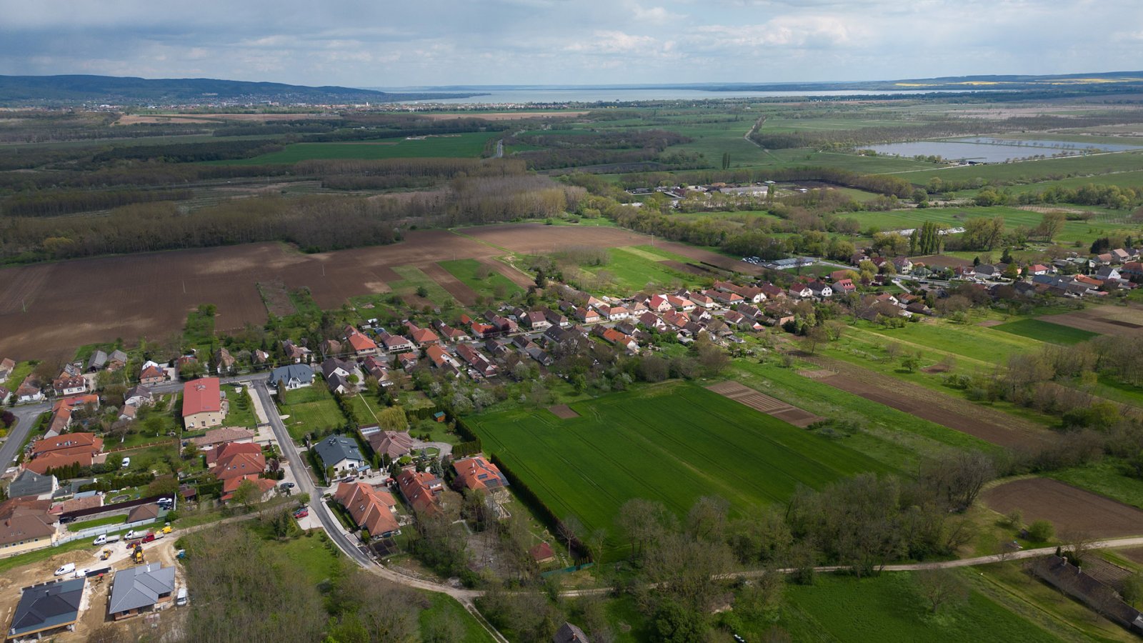 (AAA) Schickes Einfamilienhaus in ruhiger Lage bei Héviz
