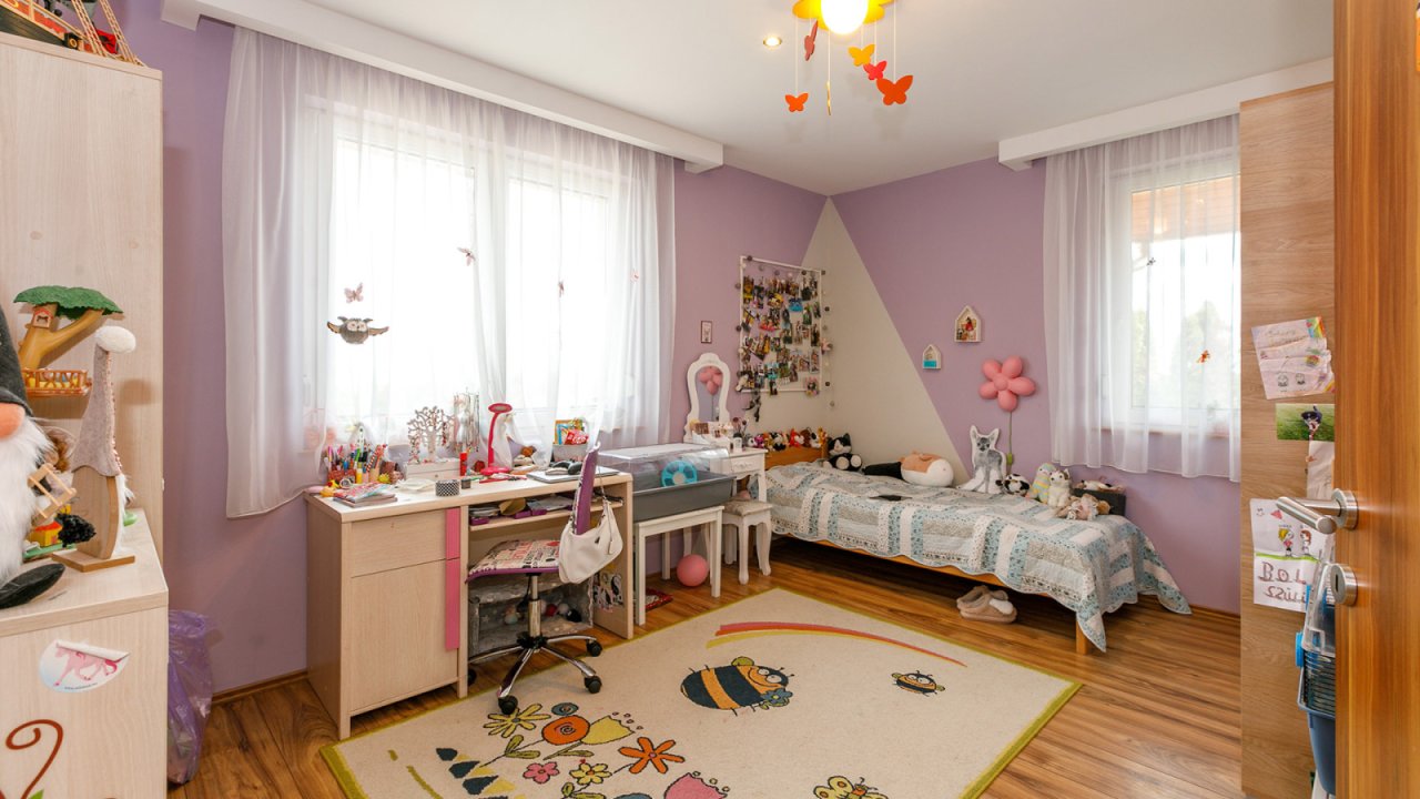 (AAA) Schickes Einfamilienhaus in ruhiger Lage bei Héviz (33859)