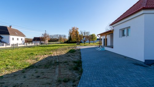(AAA) In Renovierung befindliches Einfamilienhaus in ruhiger Lage (33861)