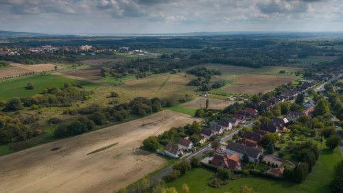 (AAA) Schönes Anwesen mit Ferienwohnungen oder Mehrgenerationenhaus (33863)