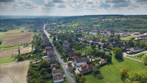 (AAA) Schönes Anwesen mit Ferienwohnungen oder Mehrgenerationenhaus (33863)