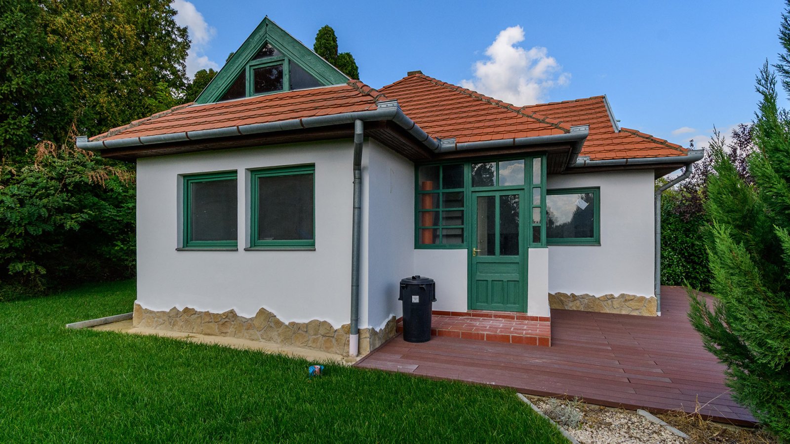 (AAA) Schönes Anwesen mit Ferienwohnungen oder Mehrgenerationenhaus (33863)