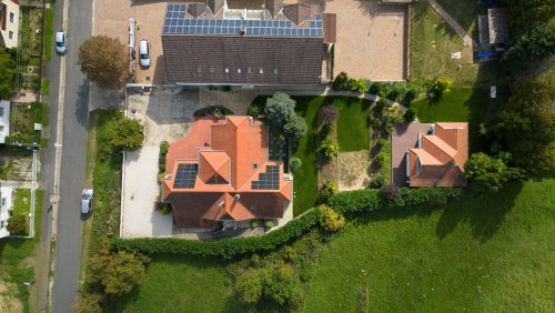 (AAA) Schönes Anwesen mit Ferienwohnungen oder Mehrgenerationenhaus (33863)