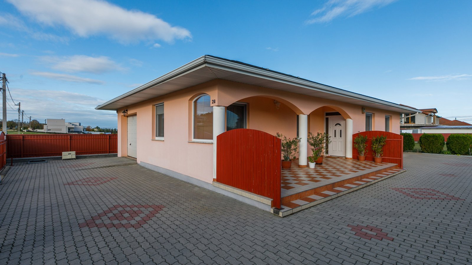 (AAA) Schöner Bungalow in gutem Zustand mit Panoramablick