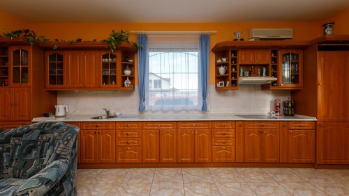(AAA) Schöner Bungalow in gutem Zustand mit Panoramablick (33858)