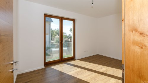 (AAA) Modernes Einfamilienhaus mit Nähe zum Balaton (33856)