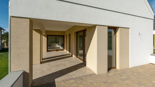 (AAA) Modernes Einfamilienhaus mit Nähe zum Balaton (33856)