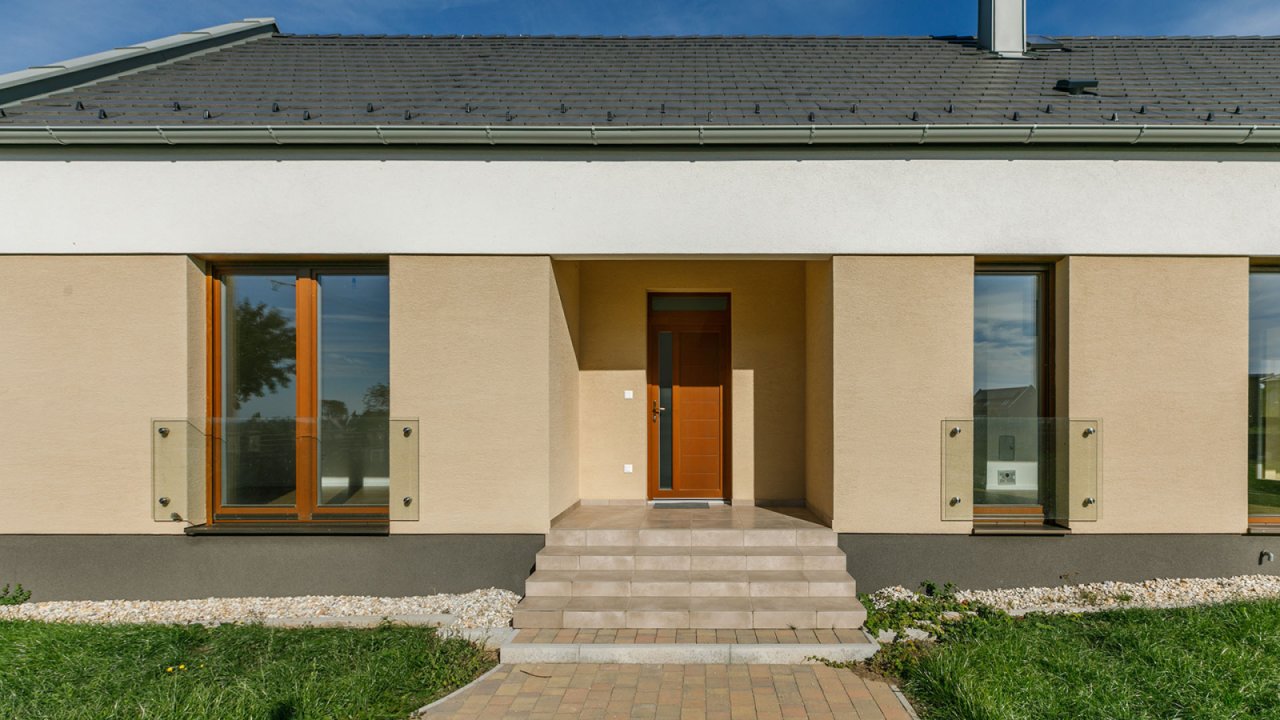 (AAA) Modernes Einfamilienhaus mit Nähe zum Balaton (33856)