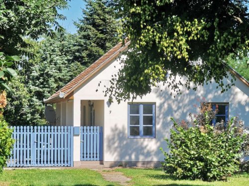 (AAA) Entzückendes Haus Nähe Österreich mit großem Garten, Brunnen &amp; Nebengebäuden (WH7617)
