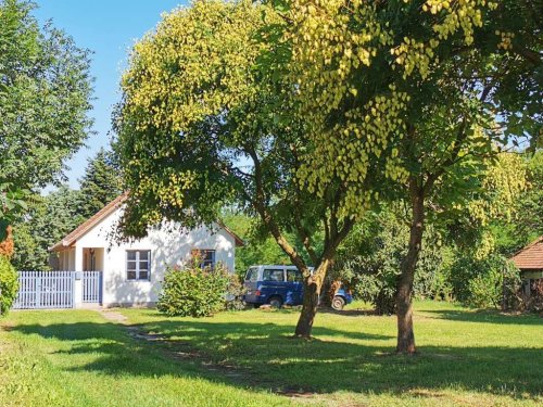 (AAA) Entzückendes Haus Nähe Österreich mit großem Garten, Brunnen &amp; Nebengebäuden (WH7617)
