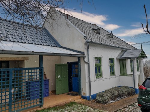 Historisches Bauernhaus liebevoll restauriert in guter Lage (KEC02-2)