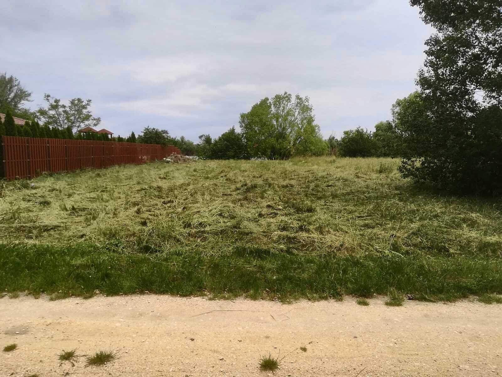 (A-A) Ein tolles Grundstück mit direktem Zugang zum Angelteich