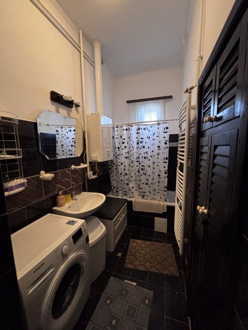 (BBB) Geräumige, helle und renovierte Maisonette-Wohnung (HIL06)