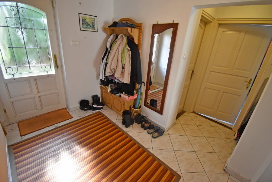 (AAA) Renoviertes Haus in ruhigem Dorf zu verkaufen (FER2602-2)