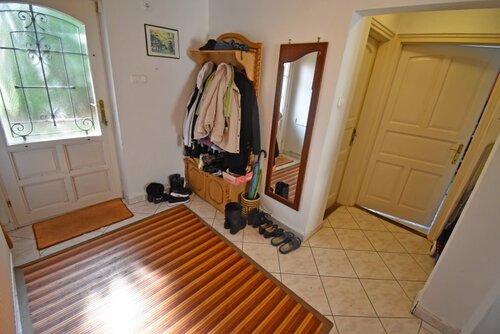 (AAA) Renoviertes Haus in ruhigem Dorf zu verkaufen (FER2602-2)
