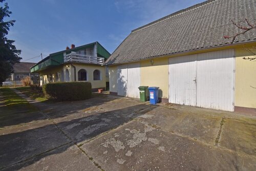 (AAA) Renoviertes Haus in ruhigem Dorf zu verkaufen (FER2602-2)
