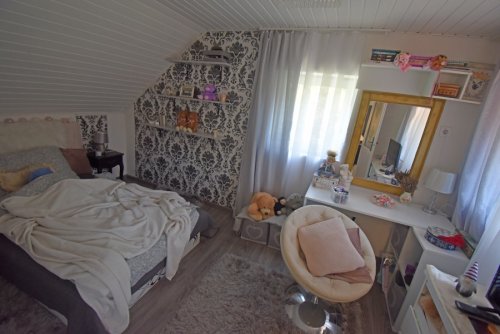 (AAA) Haus mit Teich quasi in Alleinlage und doch zentral! (FER3008-2)