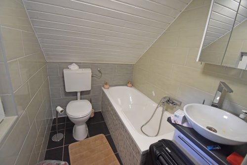 (AAA) Haus mit Teich quasi in Alleinlage und doch zentral! (FER3008-2)