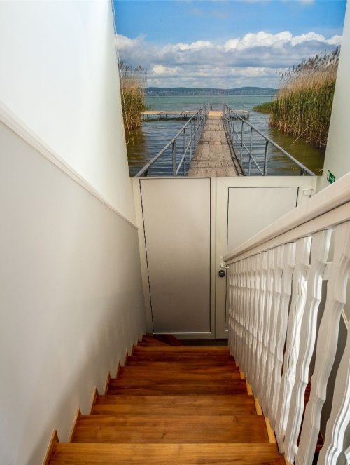 (AAA) Luxuriöses Familienhaus in unmittelbarer Nähe des Balaton-Ufers, auch als Apartmenthaus nutzbar (KK043)