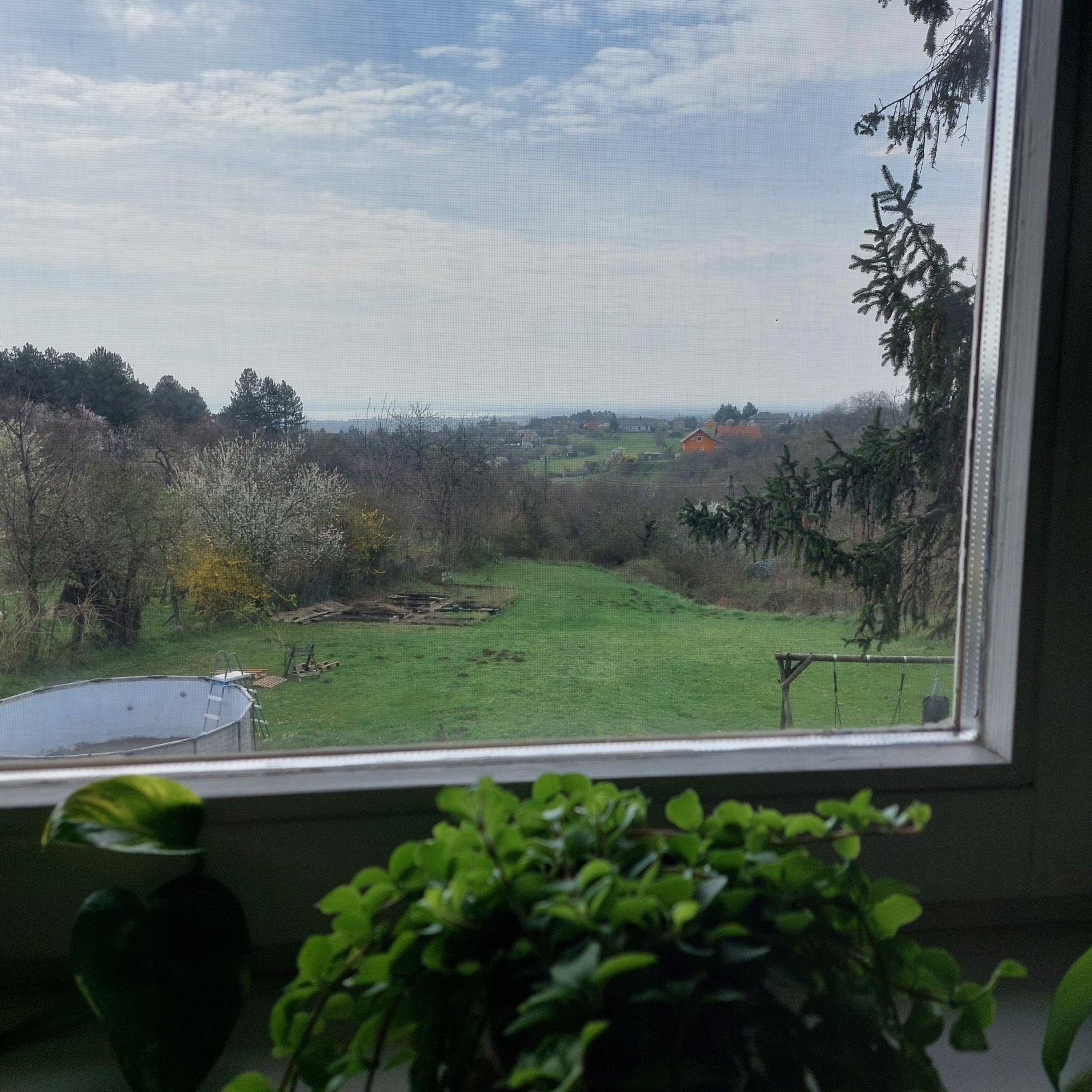 (AAA) Traumhaftes Anwesen für 2 Familien am Nordufer mit Balatonblick (CM192-2)