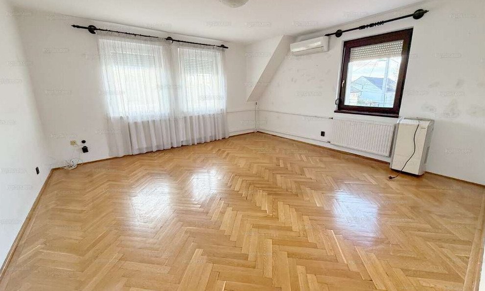 (ABA) Einfamilienhaus mit viel Platz in ausgezeichneter Umgebung