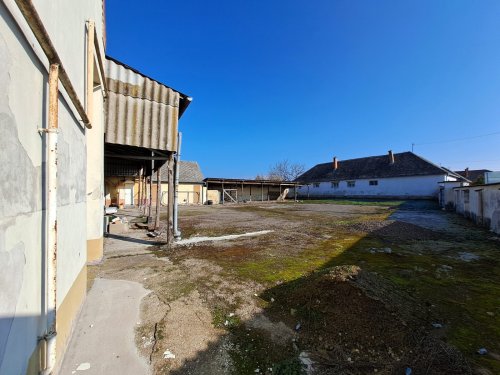 Immobilien mit etablierten Unternehmen (SIK02)