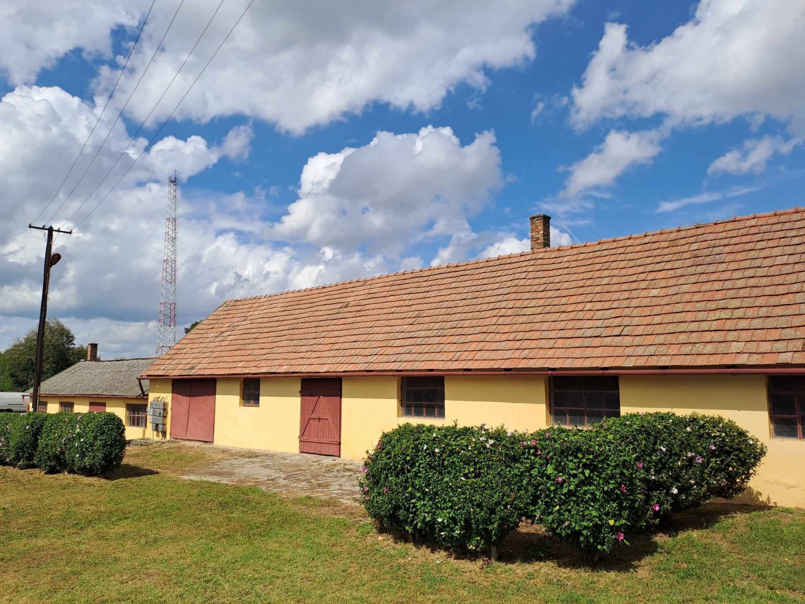 (AAA) Großes Familienhaus in wunderschöner Lage (FB2137)