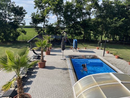 (AAA) 3 Wohneinheiten in wunderbarer Alleinlage mit Pool (KK041)