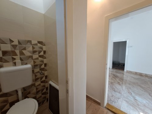 (AAA) Mehrgenerationenhaus mit schönem Grundstück (SIK06)