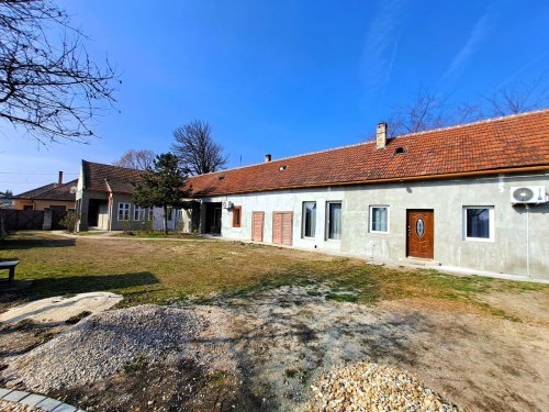 (AAA) Mehrgenerationenhaus mit schönem Grundstück (SIK06)