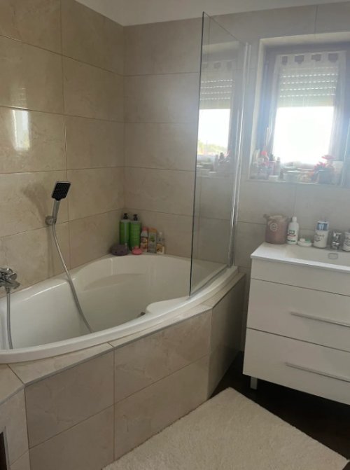 (AAA) Renovierte 3-Zimmer-Wohnung im 3. Obergeschoss (HGY4540)