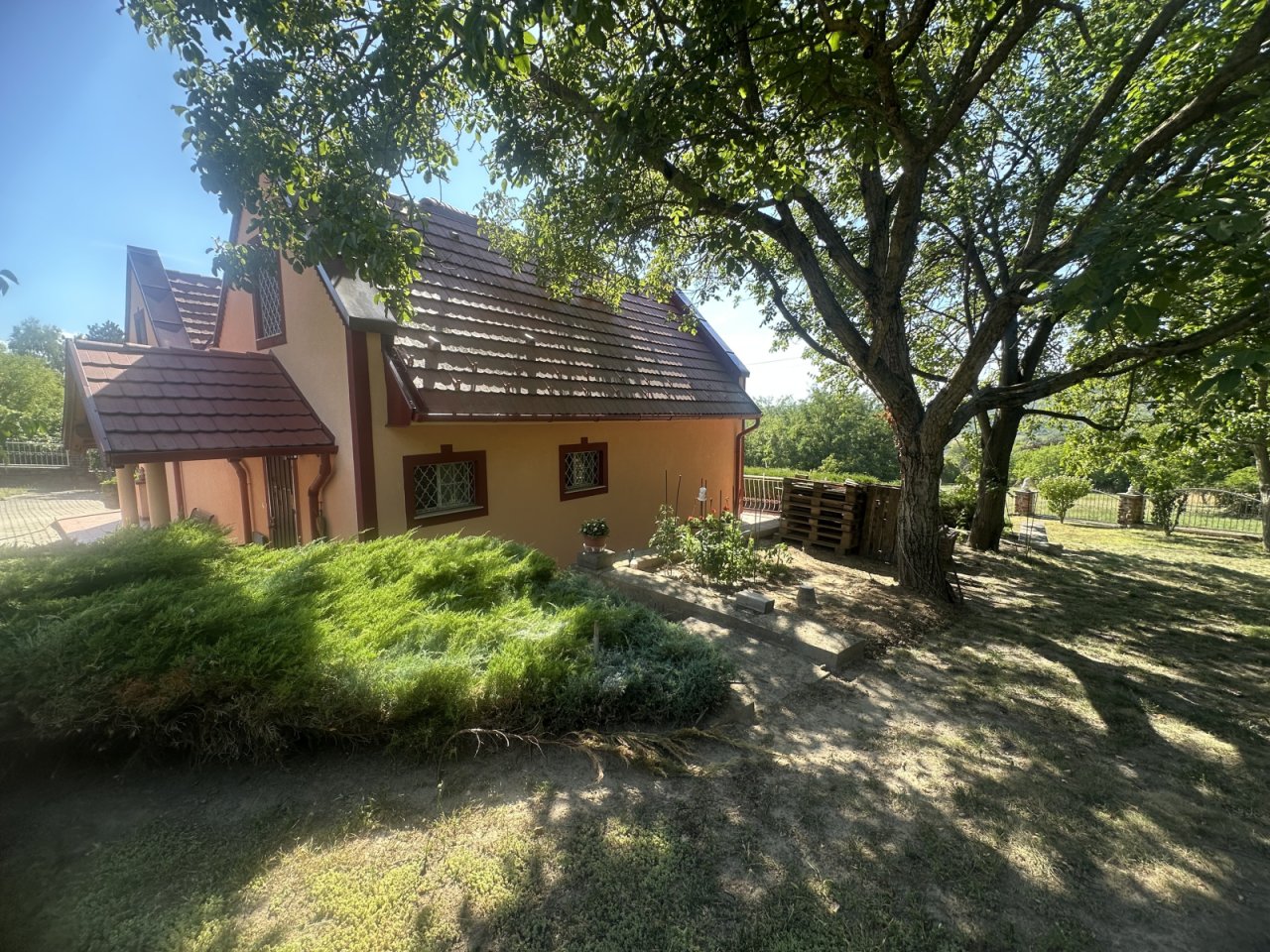 (AAA) Exklusives Investment in den Bergen von Badacsonytomaj (NYV6678)