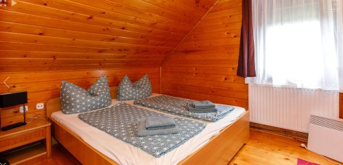(AAA) Landhaus mit privatem Zugang zum Angelteich / Nähe Österreich (33776)