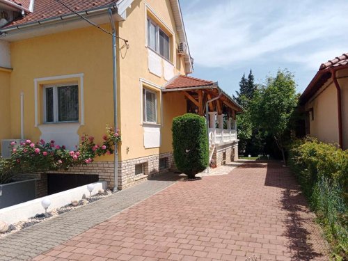 (AAA) Herrschaftliche Villa in Traumlage vom weltbekannten Thermalbad Héviz (WH5878)