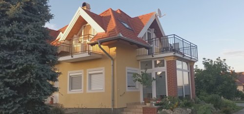 (AAA) Anspruchsvolles, zentral gelegenes Einfamilienhaus in excellentem Zustand (HGY8692)